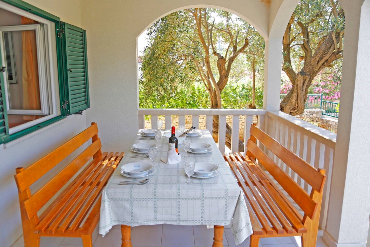 Casa indipendente con giardino mediterraneo