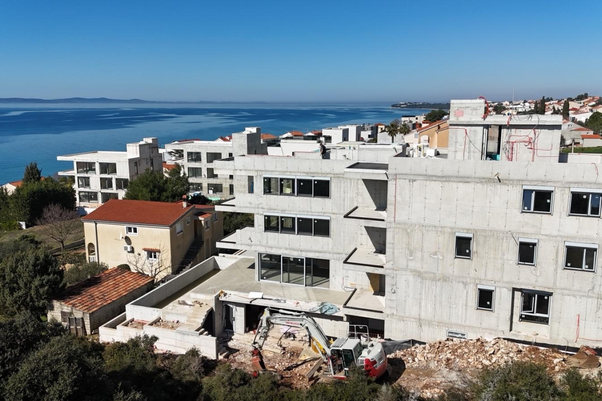 Appartamento di lusso con piscina privata e vista mare