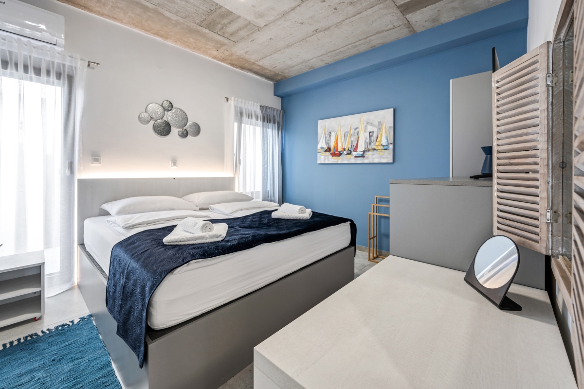 Villa moderna con vista mare aperta