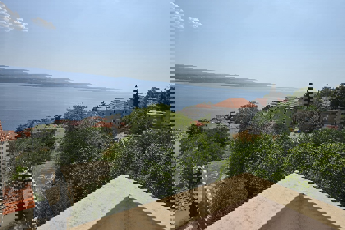 Palazzina con vista mare