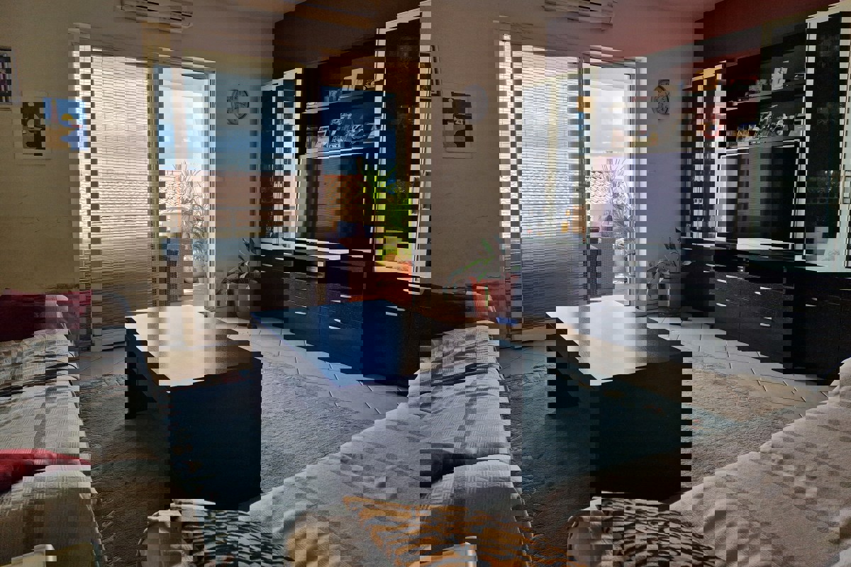 Palazzina con vista mare