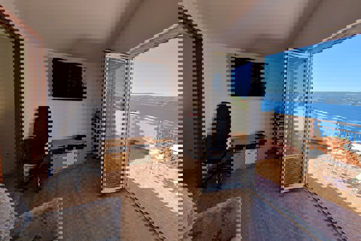 Palazzina con vista mare