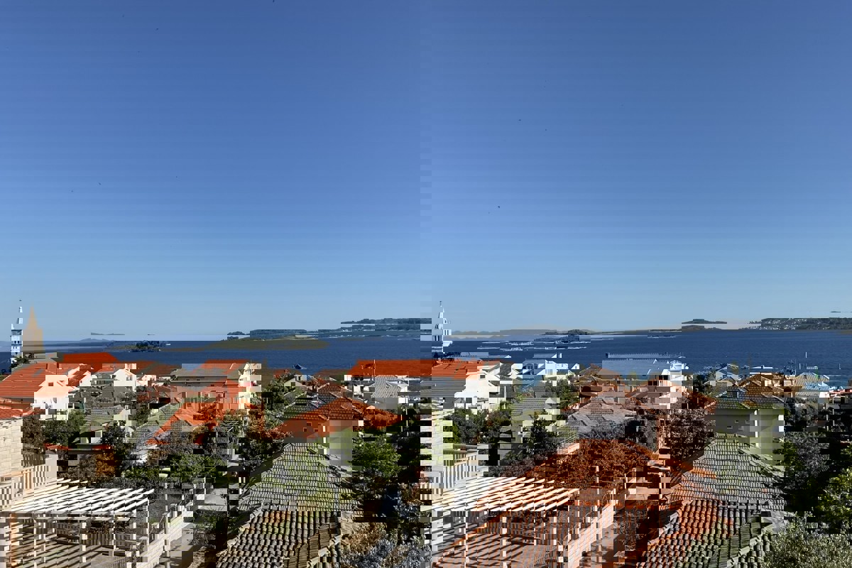 Appartamento con piscina