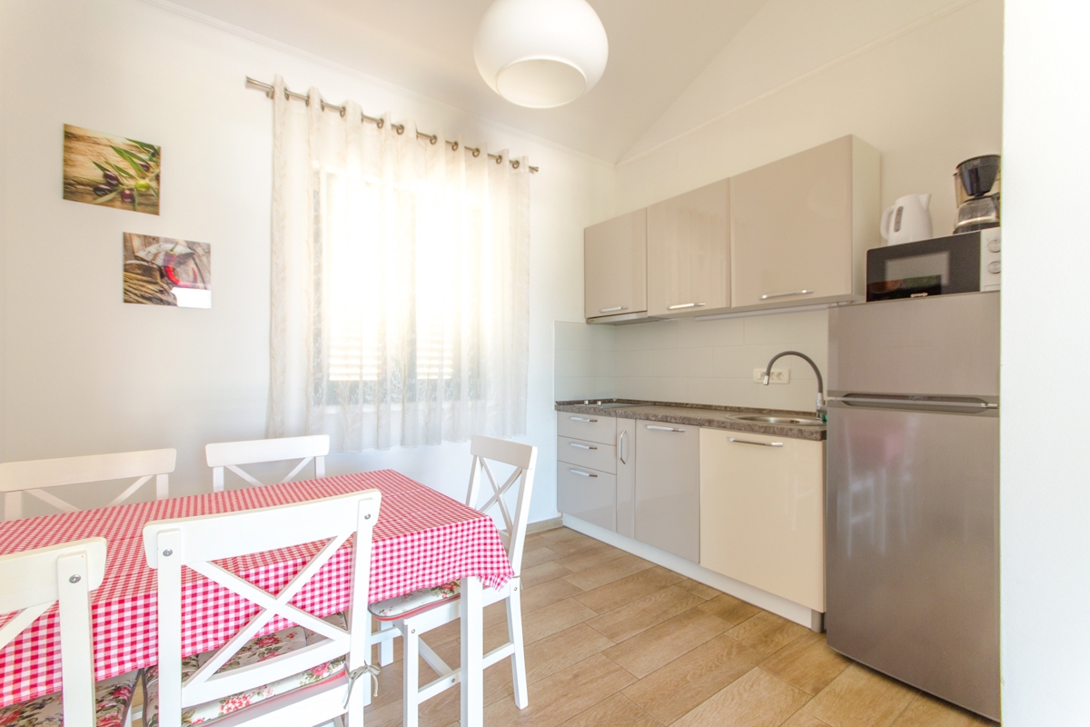 Casa moderna con piscina