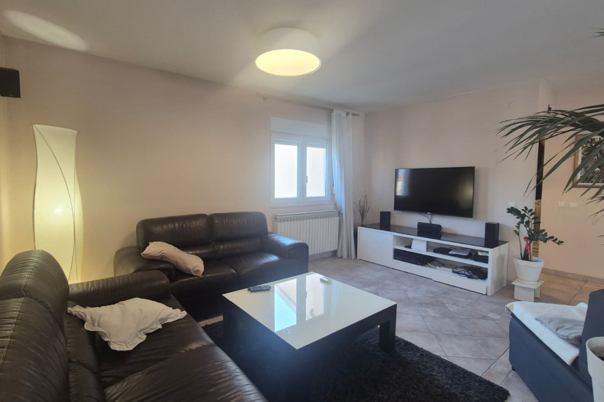 Appartamento duplex con tre camere da letto