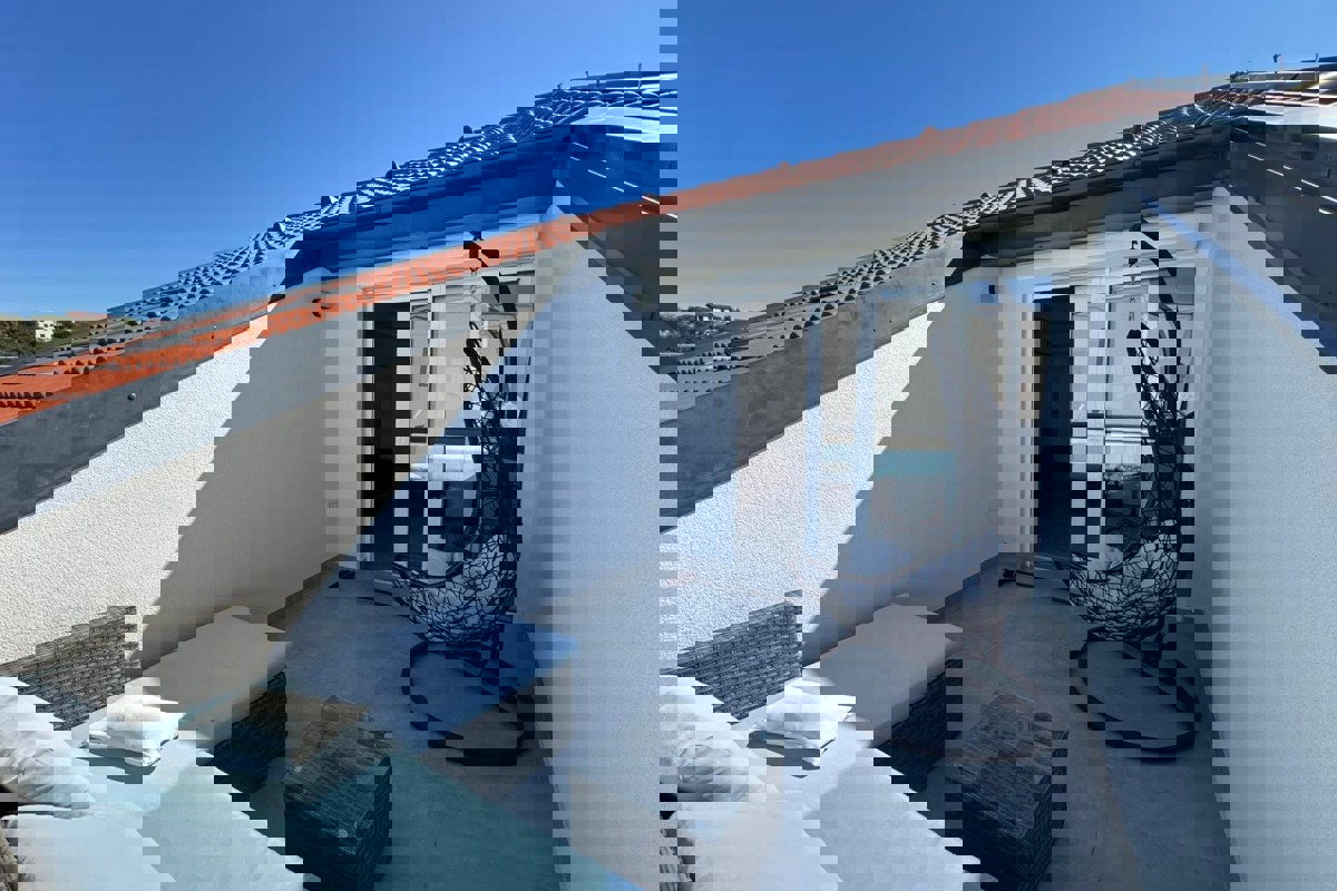 Edificio residenziale di nuova costruzione vicino alla spiaggia