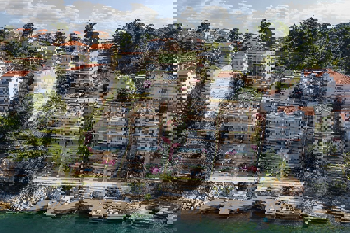 Lussuoso appartamento con tre camere da letto in ottima posizione