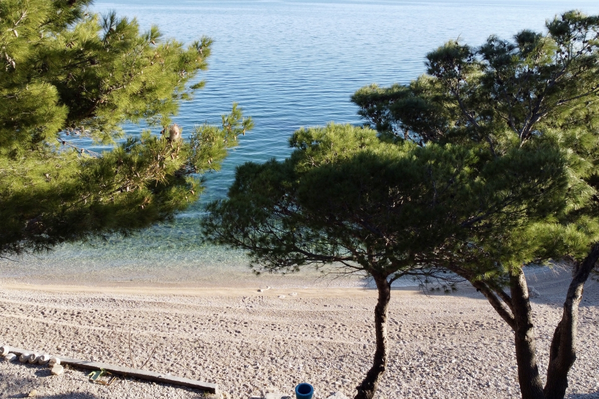 Palazzina in prima fila sul mare