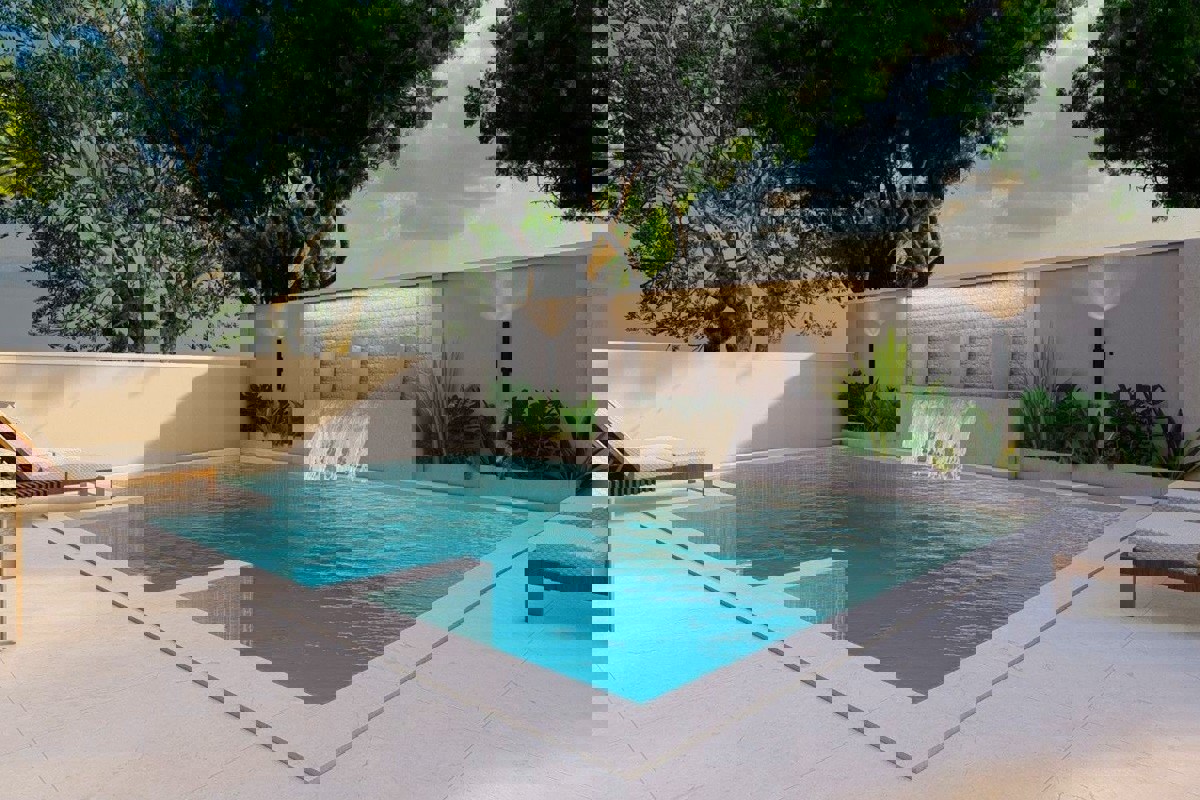 Villa in prima fila al mare