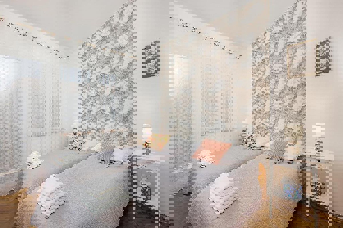 Appartamento duplex con vista mare