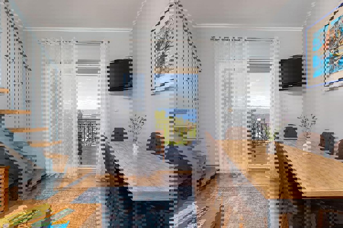 Appartamento duplex con vista mare