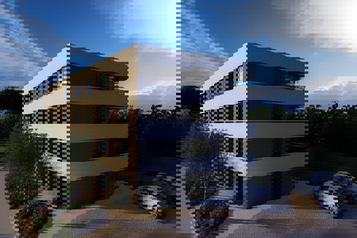 Ampio appartamento moderno con terrazza e vista mare in un nuovo edificio