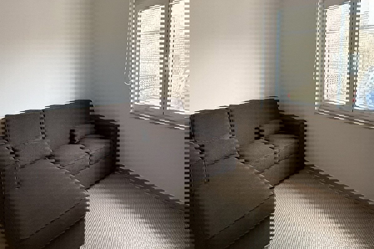 Casa bifamiliare con tre unità abitative in posizione tranquilla