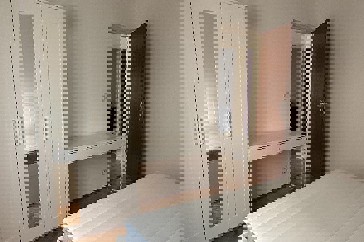 Casa bifamiliare con tre unità abitative in posizione tranquilla