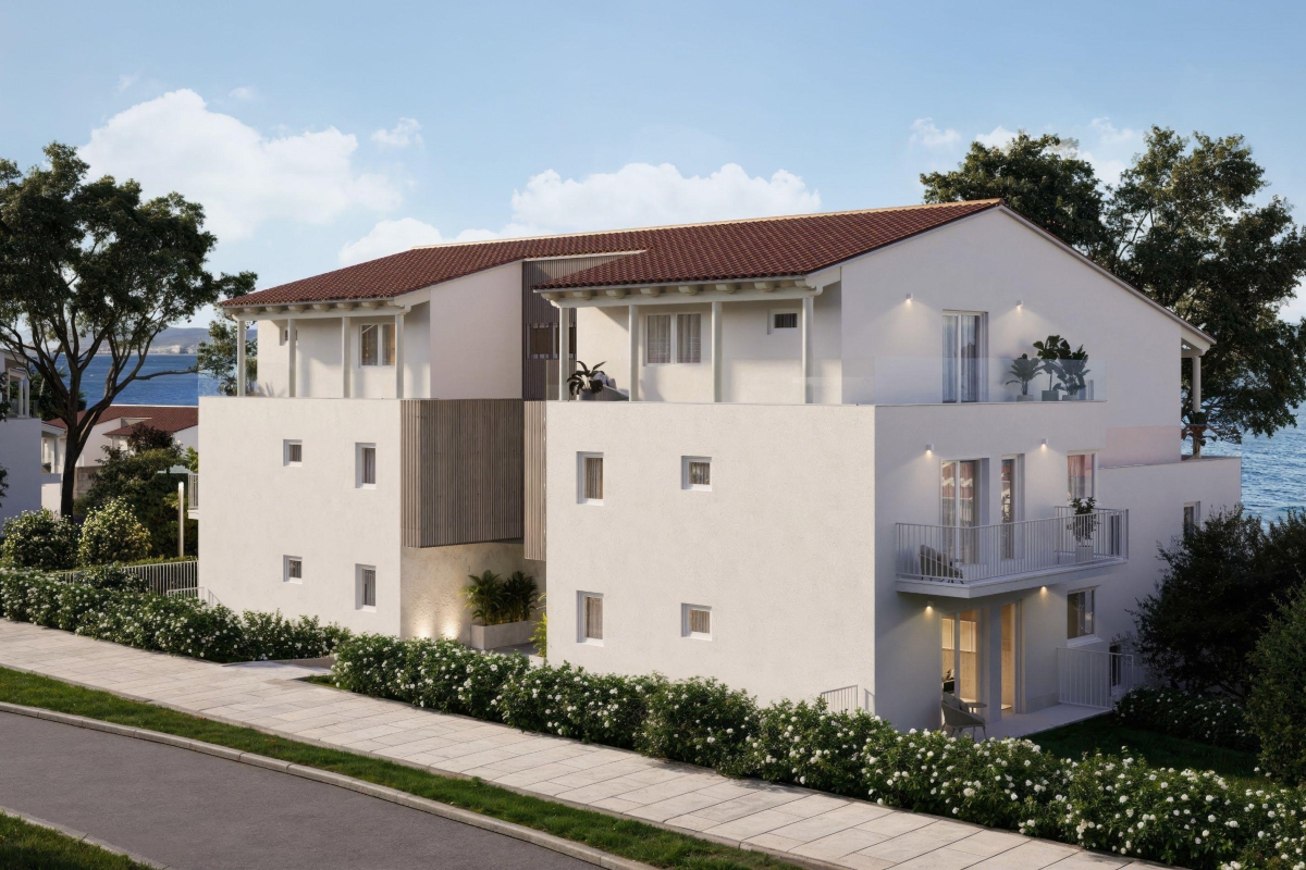 Ampio appartamento con due camere da letto in prima fila sul mare