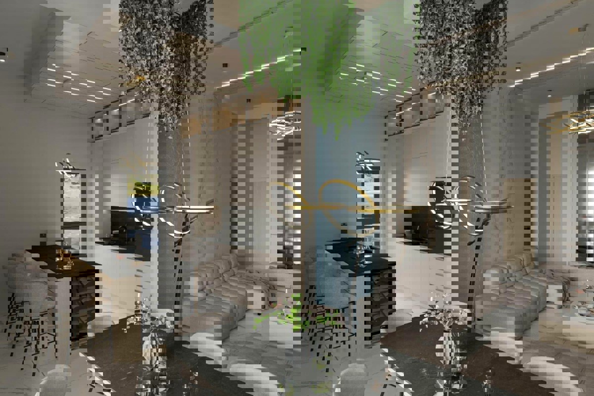 Attico di lusso in un nuovo edificio con piscina privata