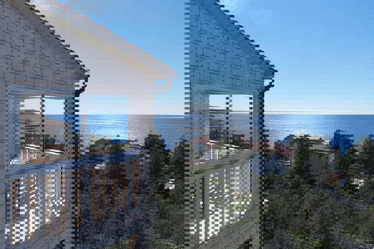Casa indipendente con vista mare aperta