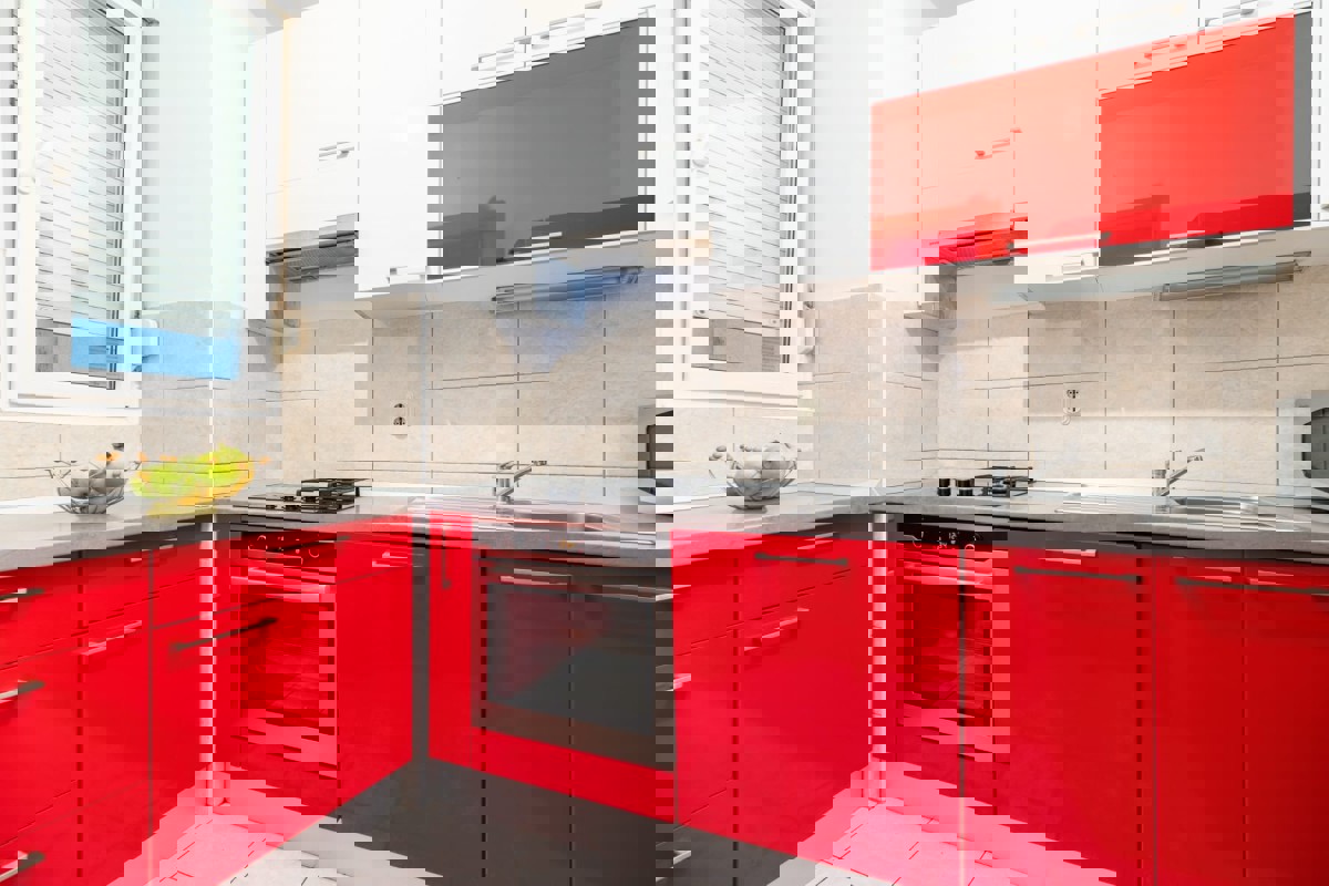 Appartamento arredato con due camere da letto in posizione eccellente