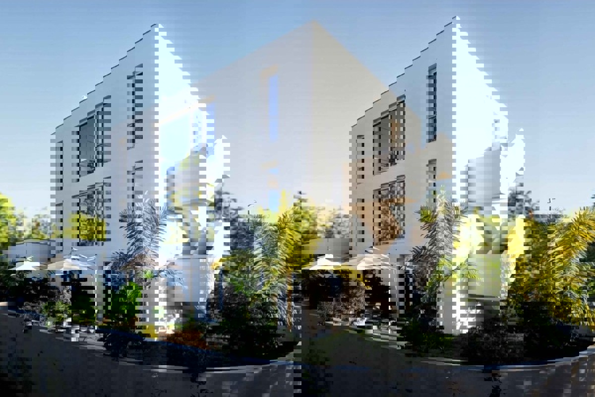 Appartamento con vista mare in un nuovo edificio