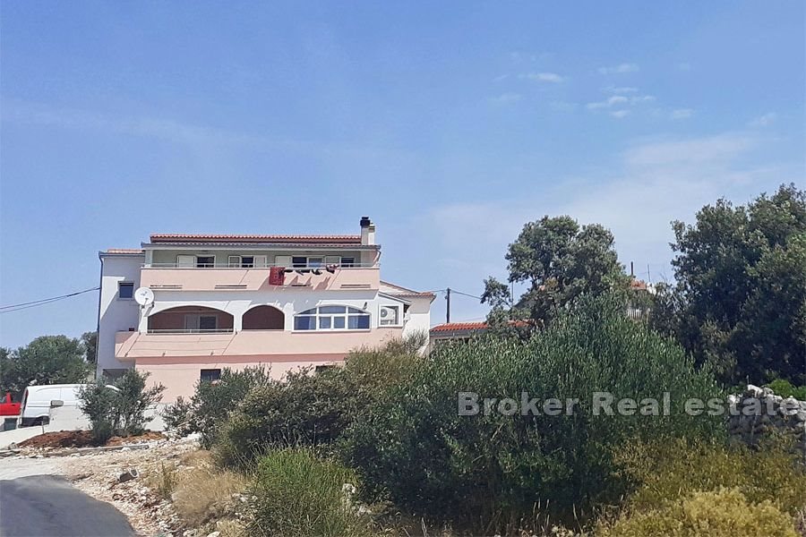 Casa con vista aperta su mare e isole