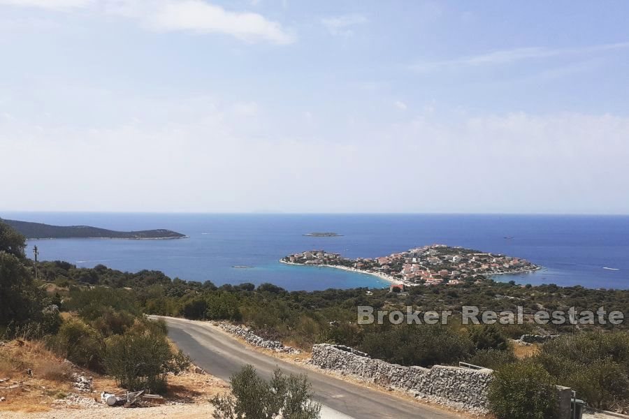 Casa con vista aperta su mare e isole