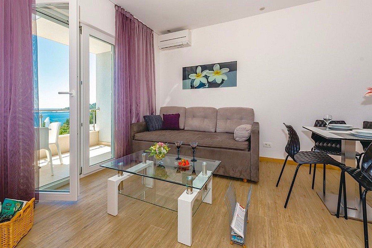 Graziosa villa appartamento con vista mare