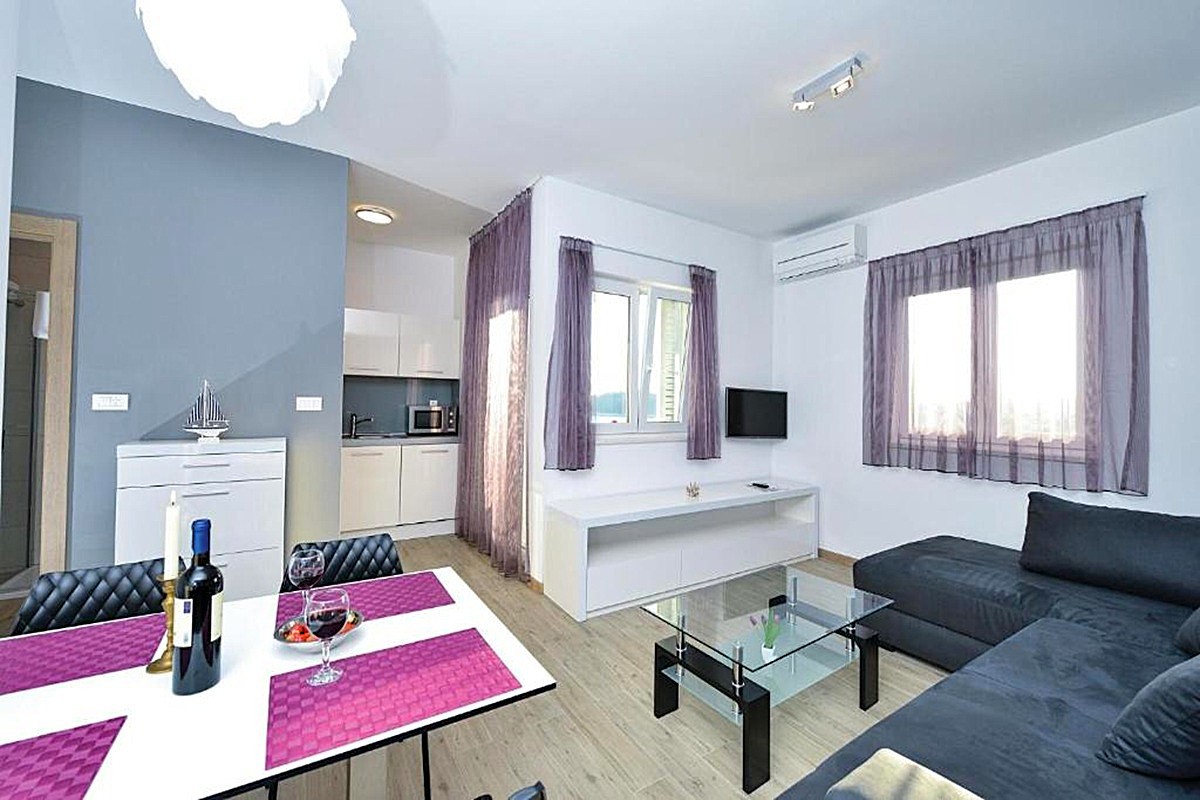 Graziosa villa appartamento con vista mare