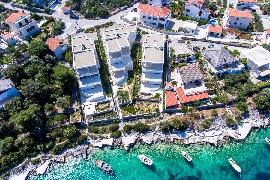 Villa di nuova costruzione, vicino al mare