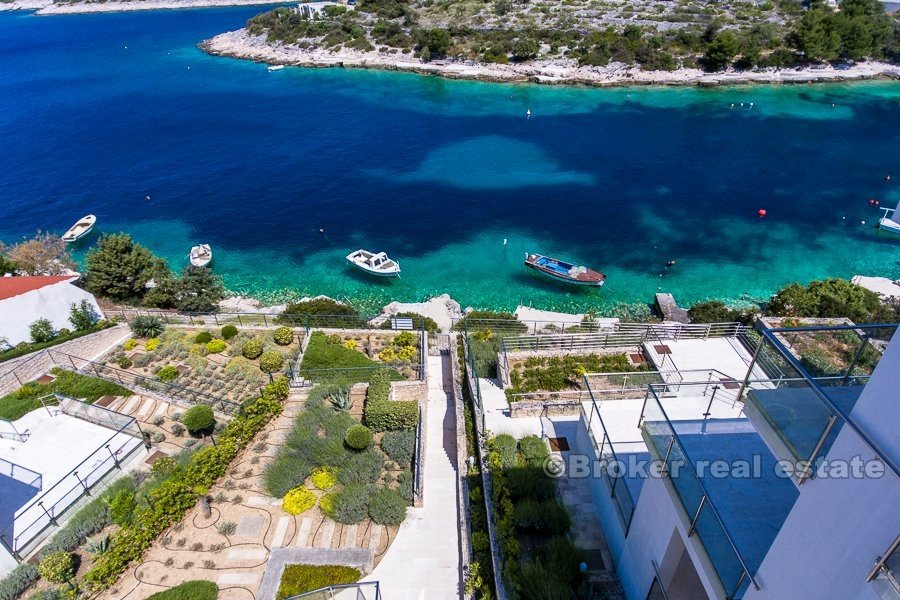 Villa di nuova costruzione, vicino al mare