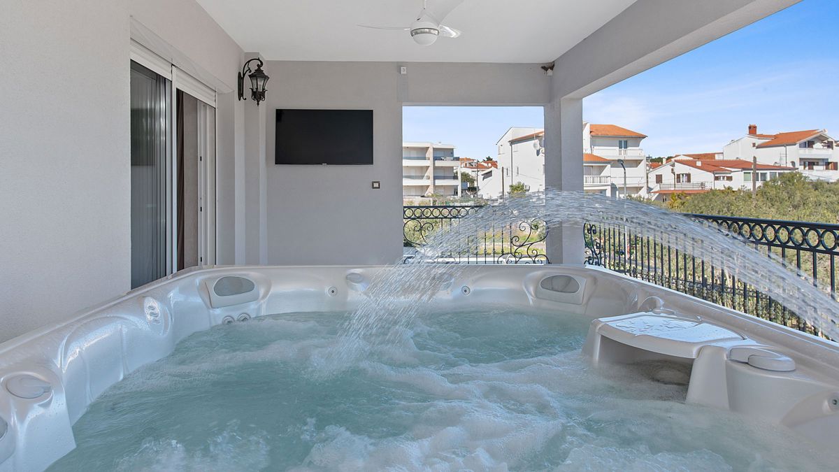 Una villa unica in prima fila sul mare