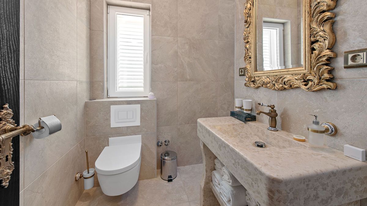 Una villa unica in prima fila sul mare