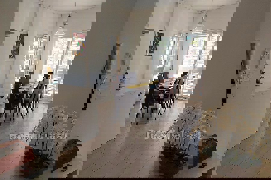 Casa in pietra prima fila al mare