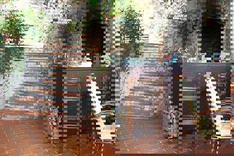 Bella villa moderna, in vendita