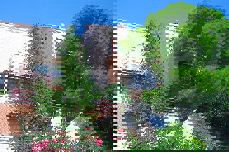 Bella villa moderna, in vendita