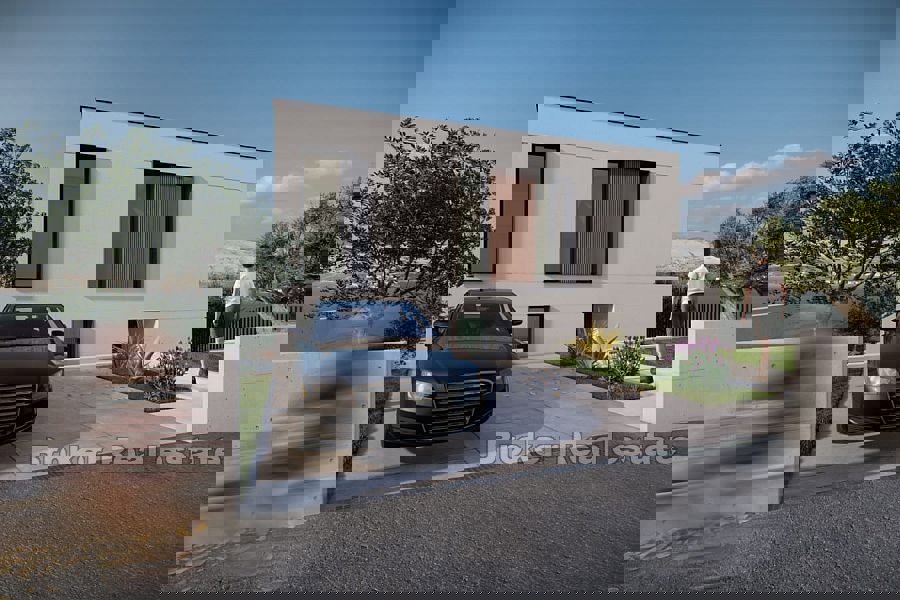 Impressionante villa in una posizione eccellente vicino al mare