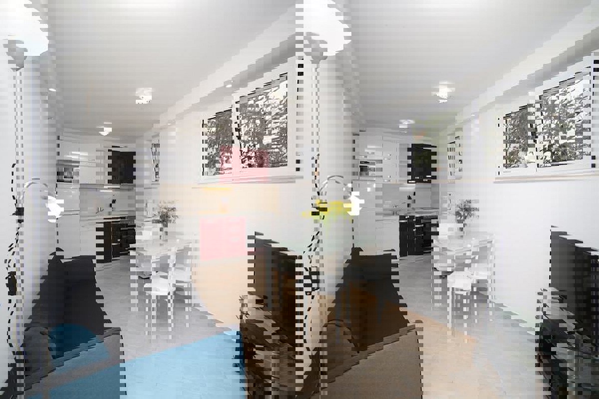 Casa indipendente con vista mare