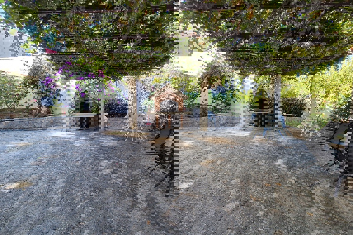 Casa indipendente con vista mare