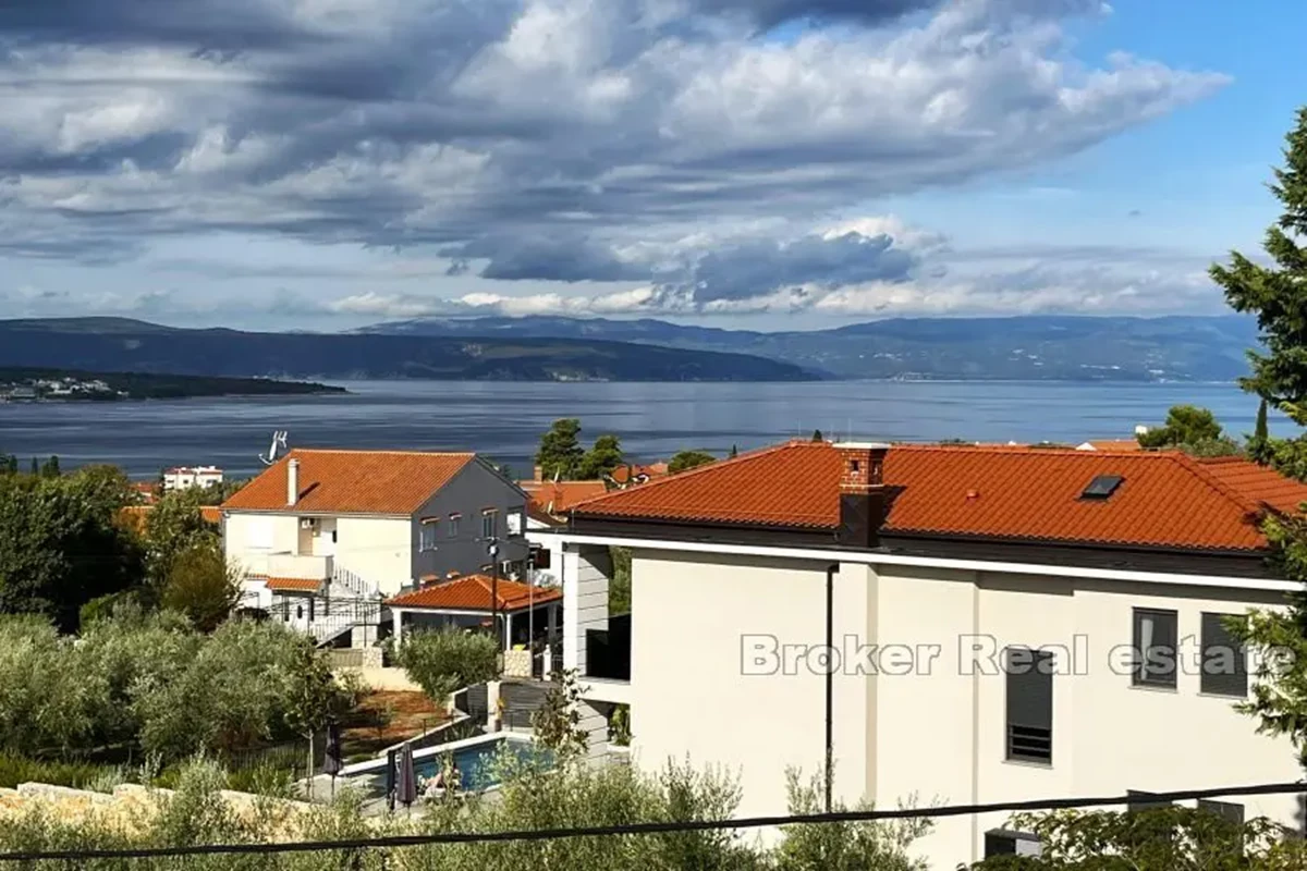 Casa indipendente con piscina e vista mare