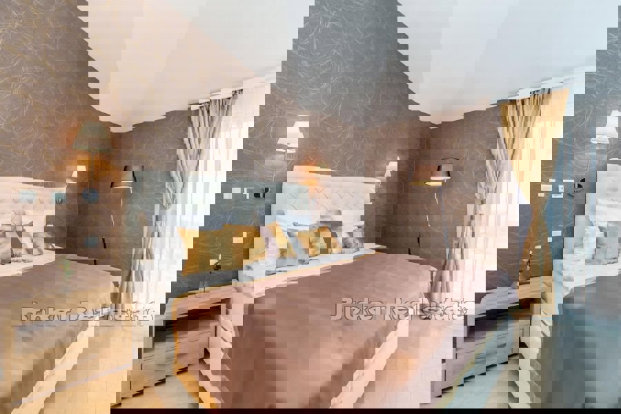 Bella casa con piscina