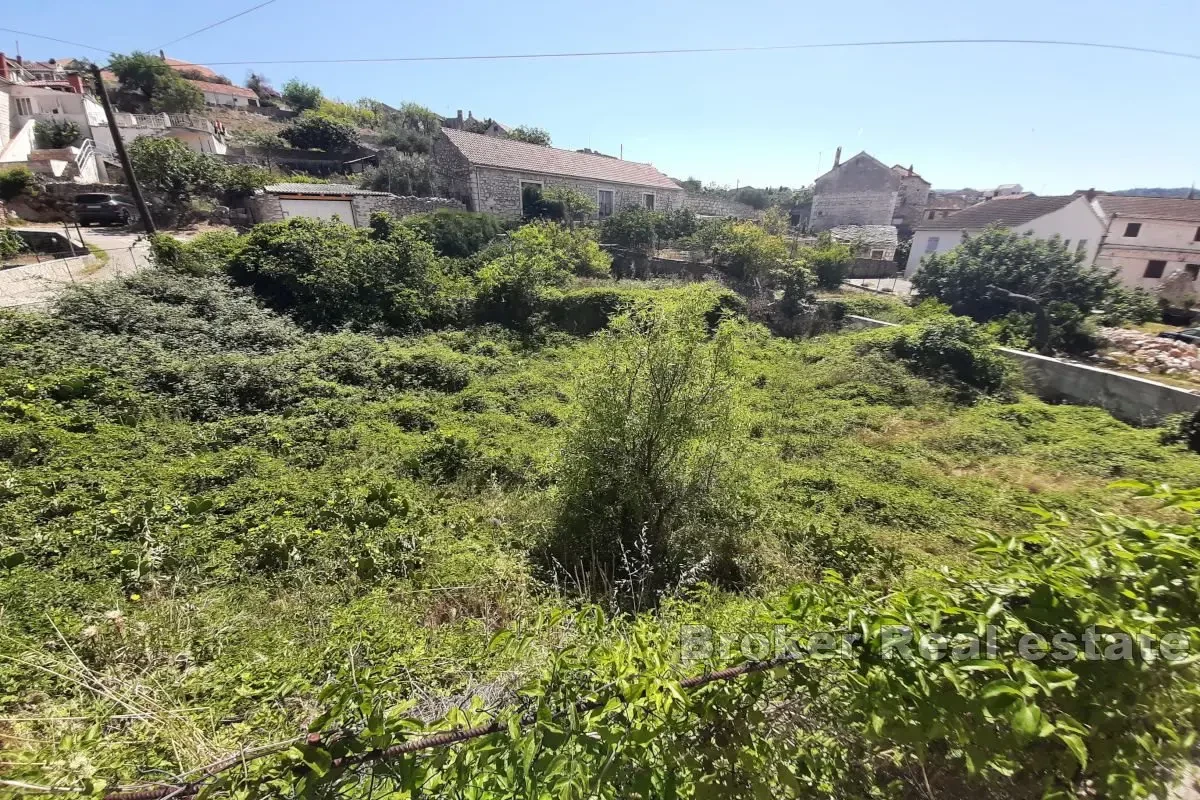 Terreno edificabile vicino al mare