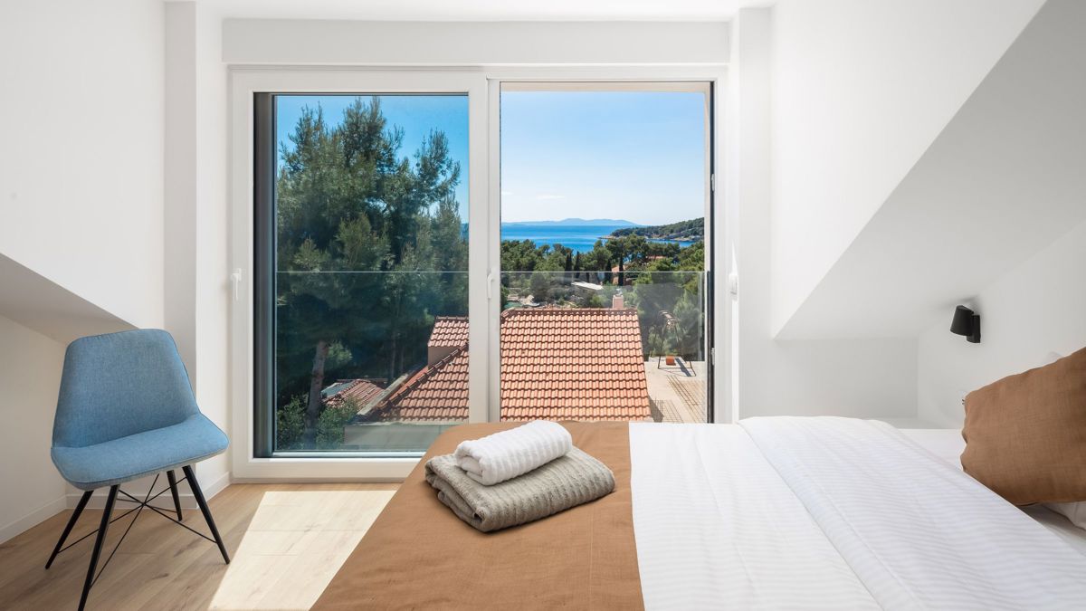 Villa di lusso con piscina e vista mare