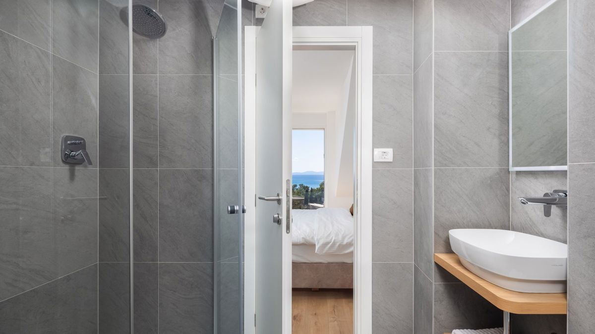Villa di lusso con piscina e vista mare