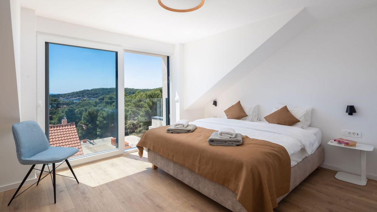 Villa di lusso con piscina e vista mare