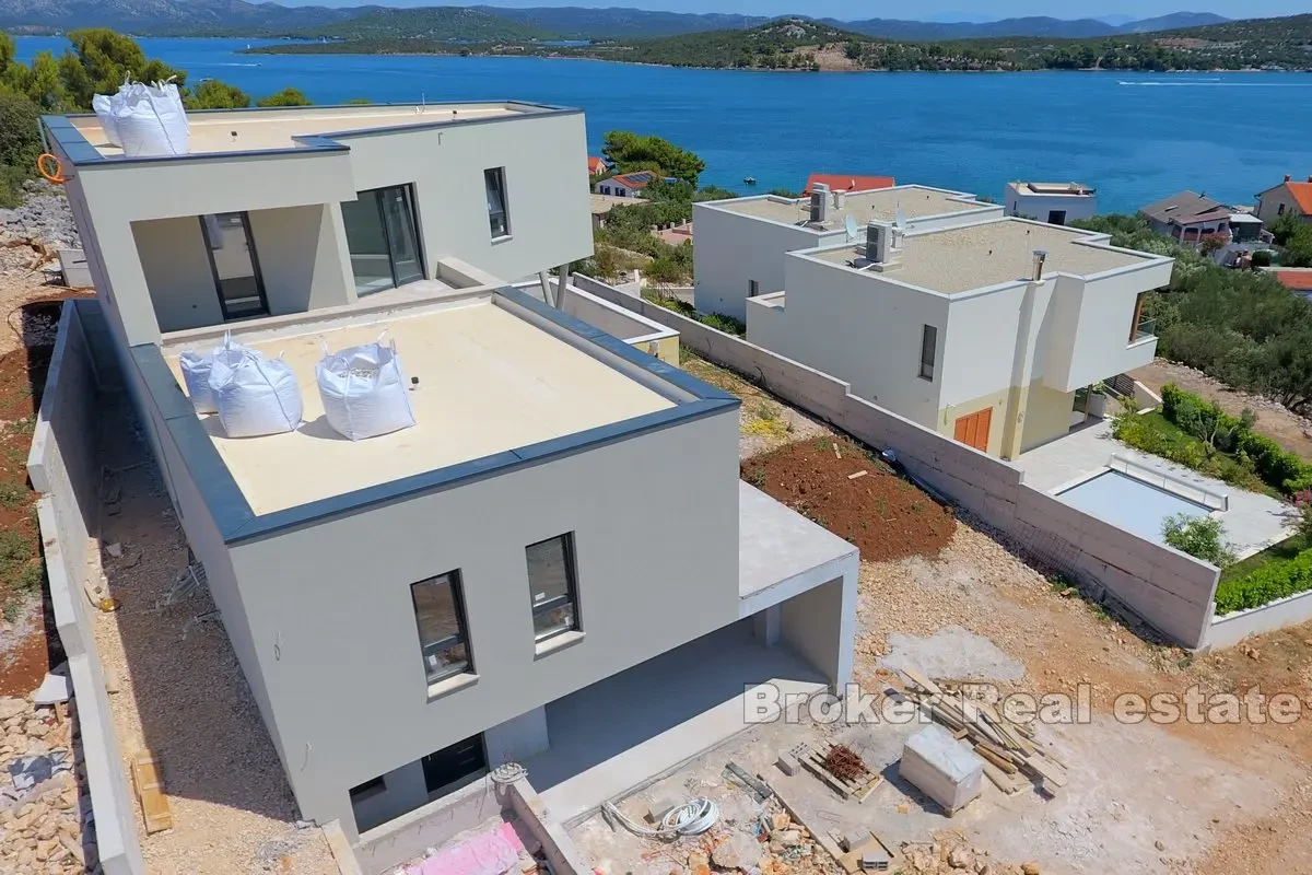 Villa di lusso con piscina e vista mare