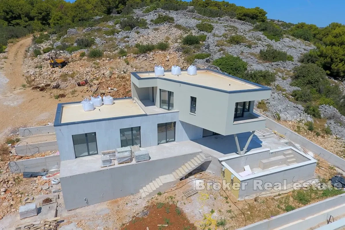 Villa di lusso con piscina e vista mare