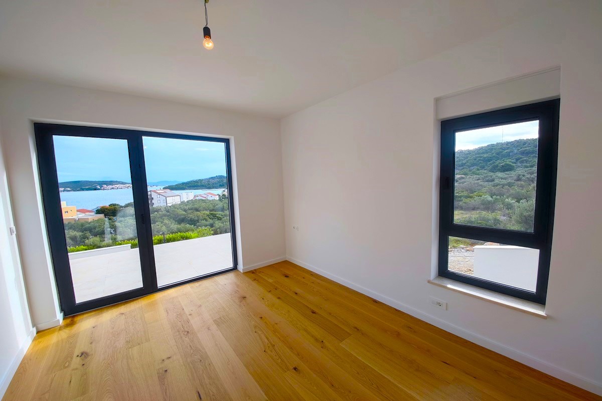 Villa di lusso con piscina e vista mare