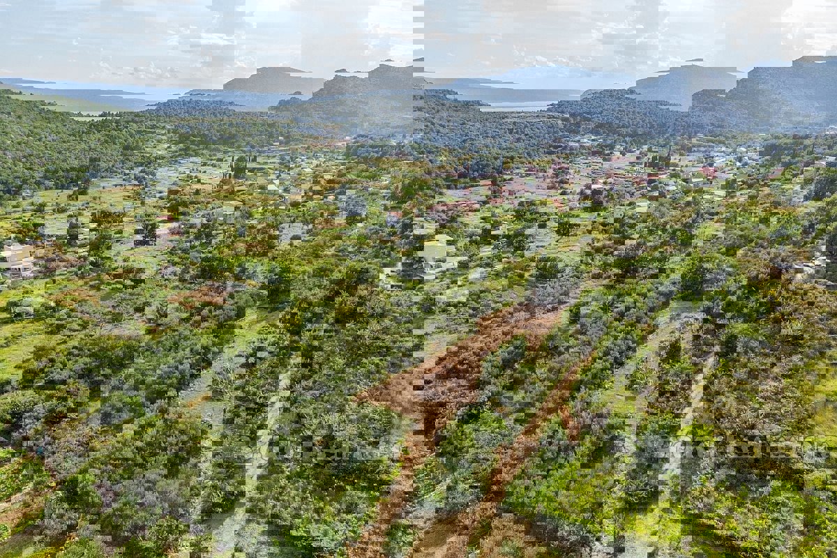 Terreno edificabile in posizione tranquilla