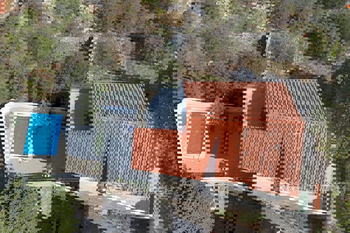 Casa indipendente con vista aperta sul mare