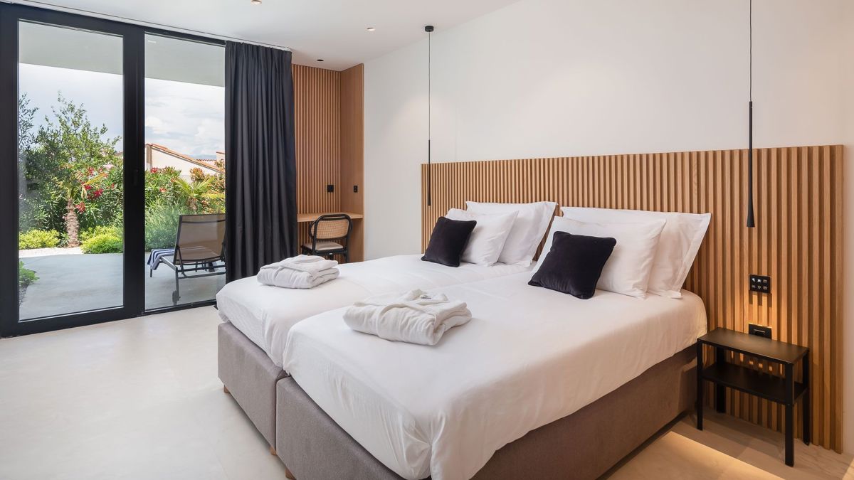 Villa moderna con vista mare