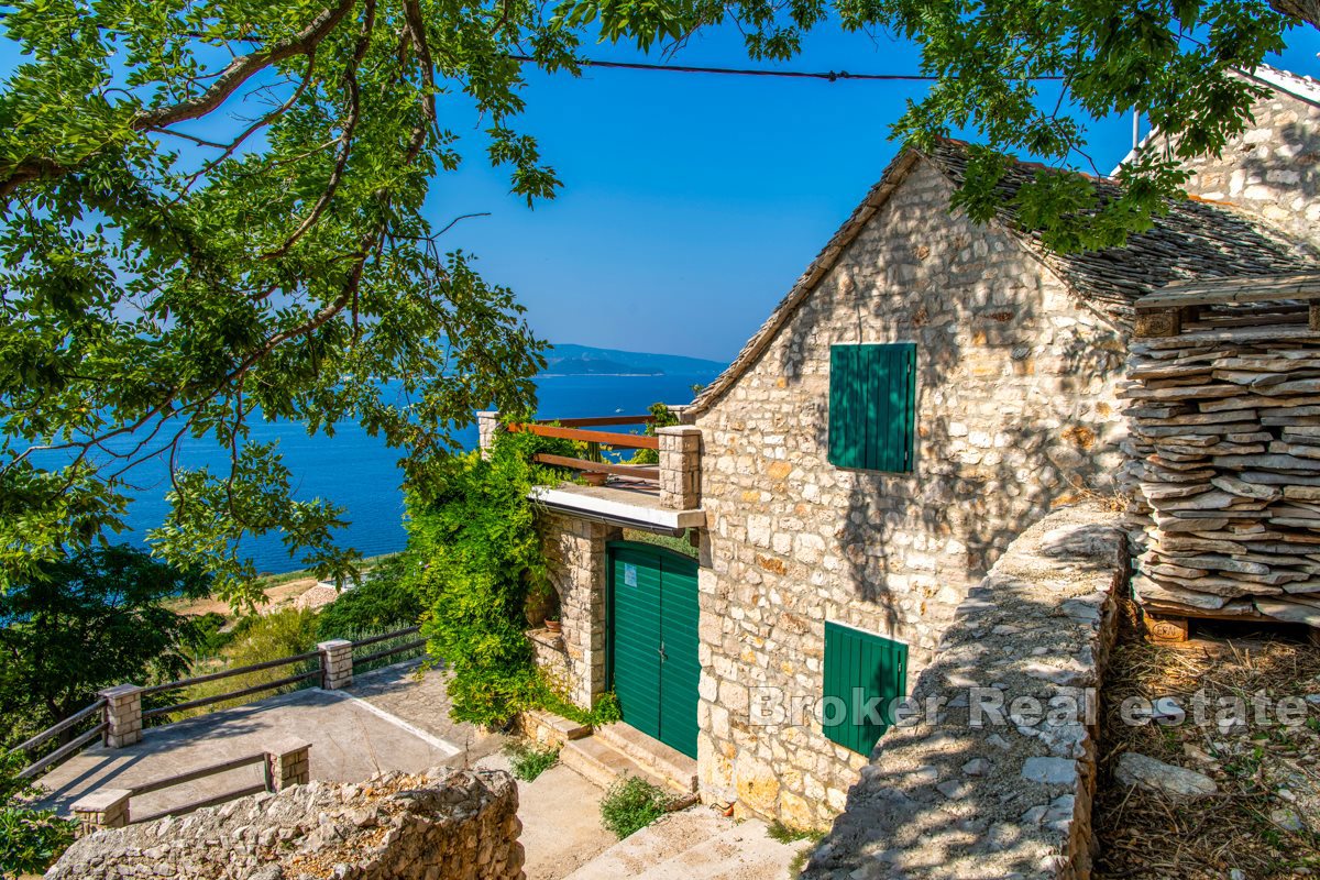 Una casa in pietra unica in una posizione prestigiosa con vista panoramica